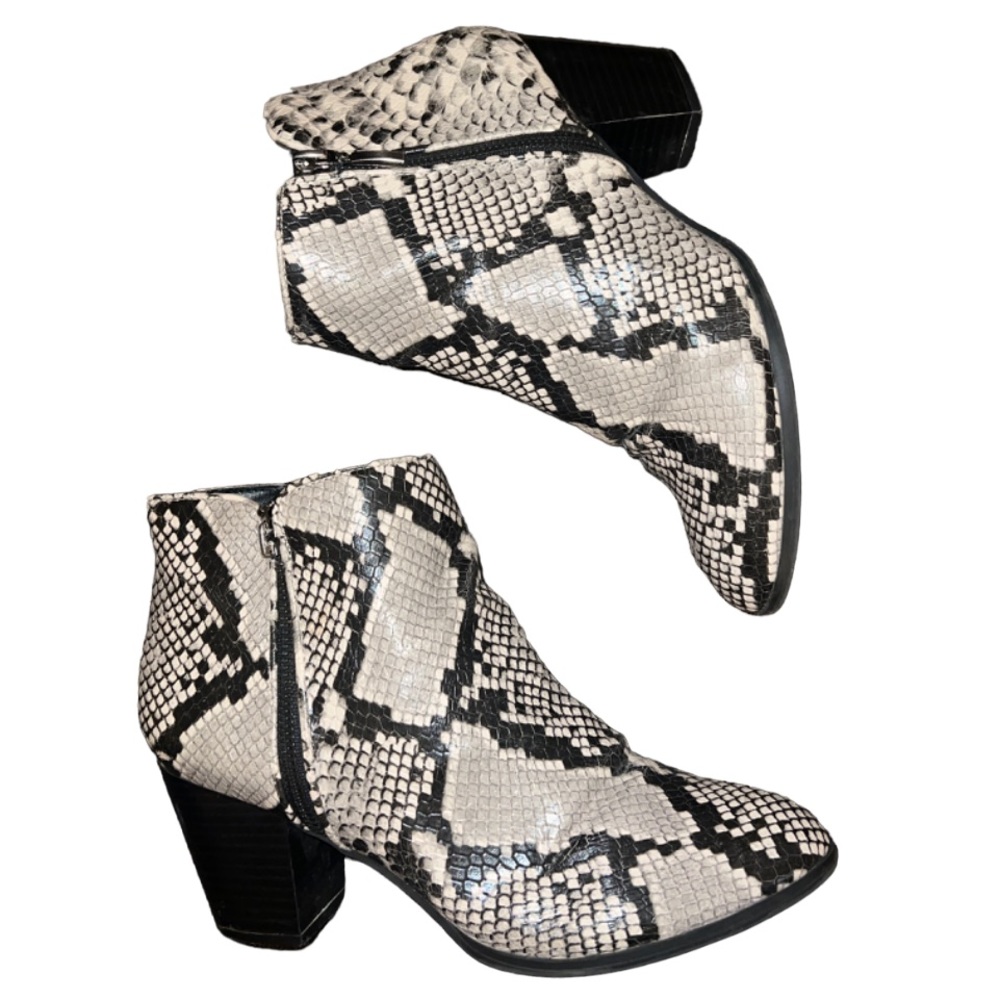 style and co jamila snake print booties